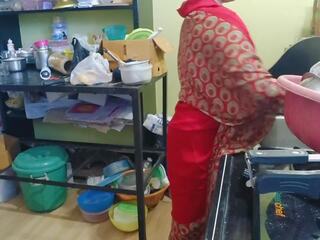 Moj bhabhi spogledljiva in i zajebal ji v kuhinja ko moj brat je ne v domov
